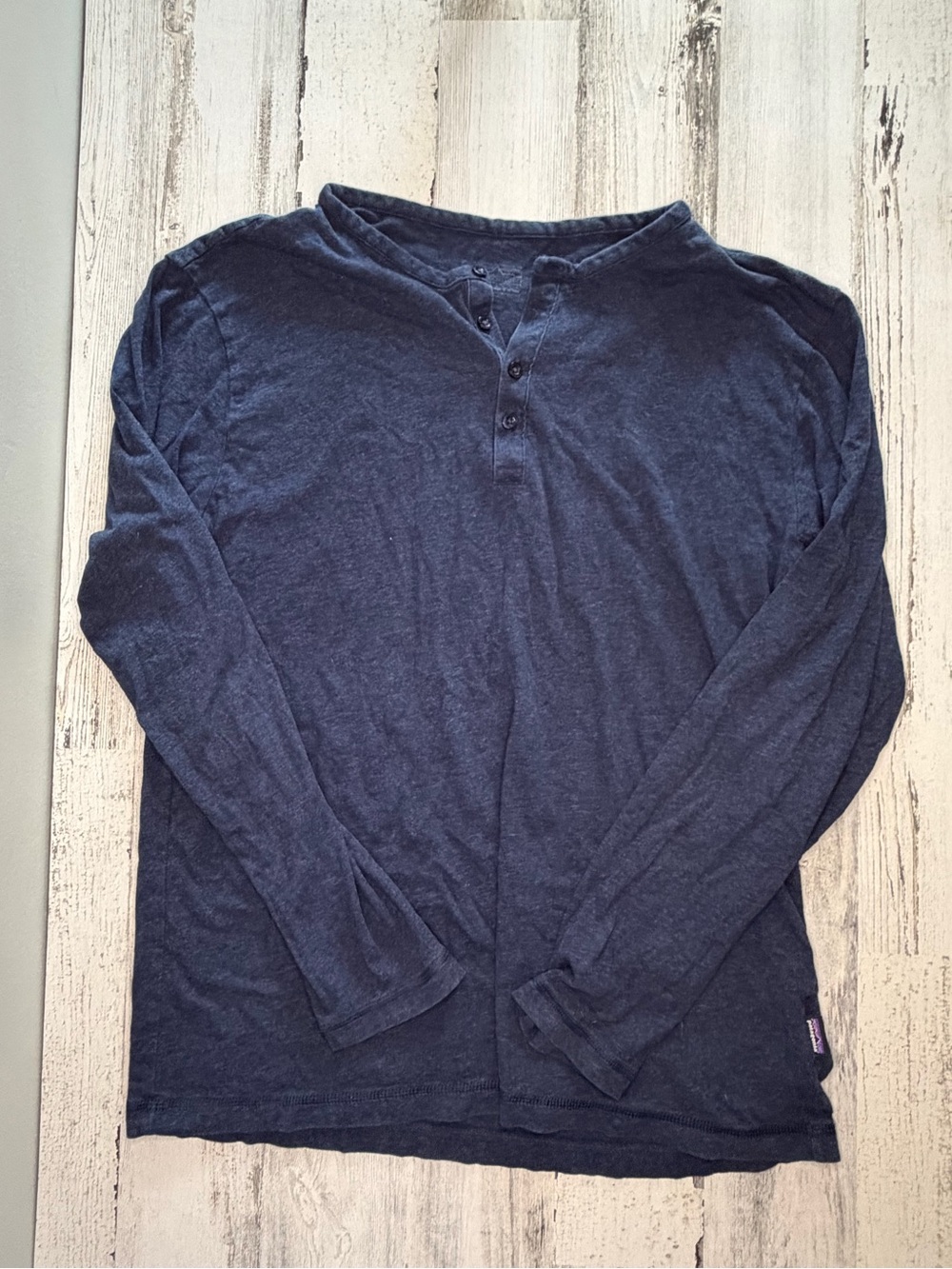 Patagonia Men’s L Daily Henley Navy Blue Organic Cotton Long Sleeve STY52260 FA1